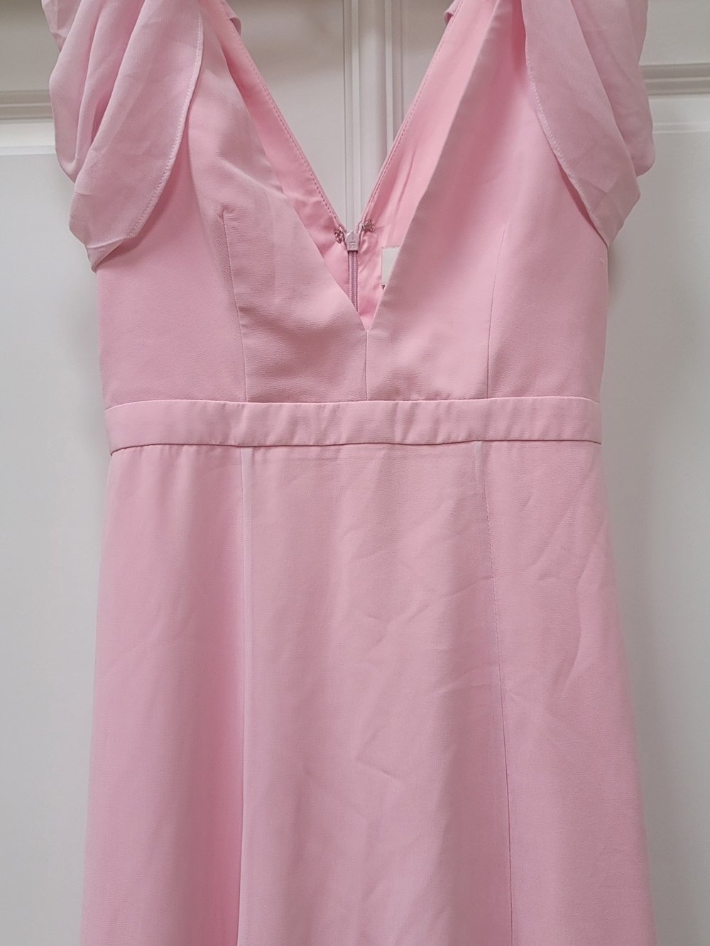 Fame and Partners Soft Pink V-Neck Prom Dress
